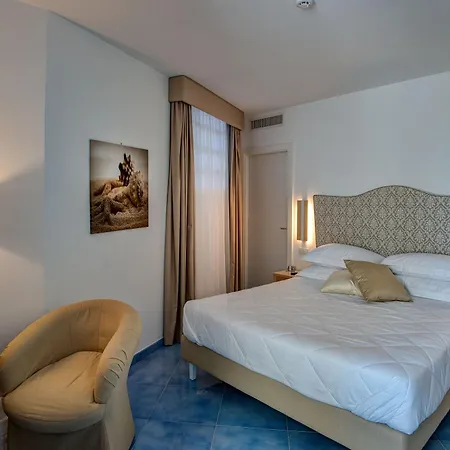 Hotell Boutique Helios (adults Only)