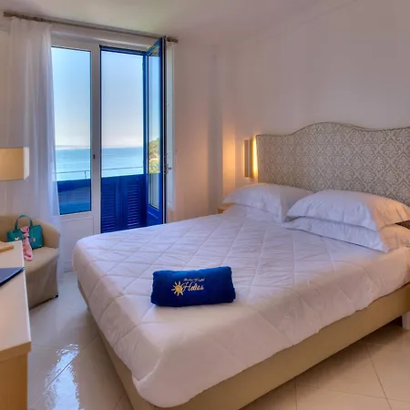 מלון Boutique Helios (adults Only) 4*