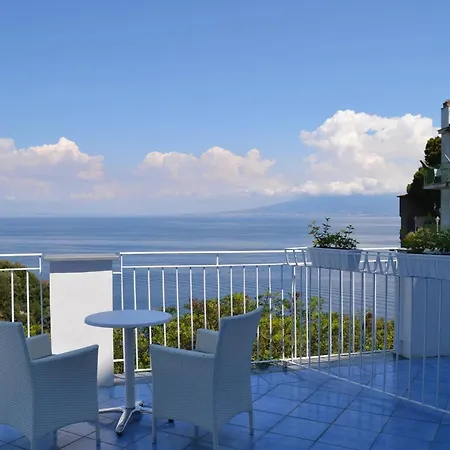 Boutique Helios (adults Only) Hotell