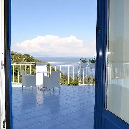 Boutique Helios Hotel 4*